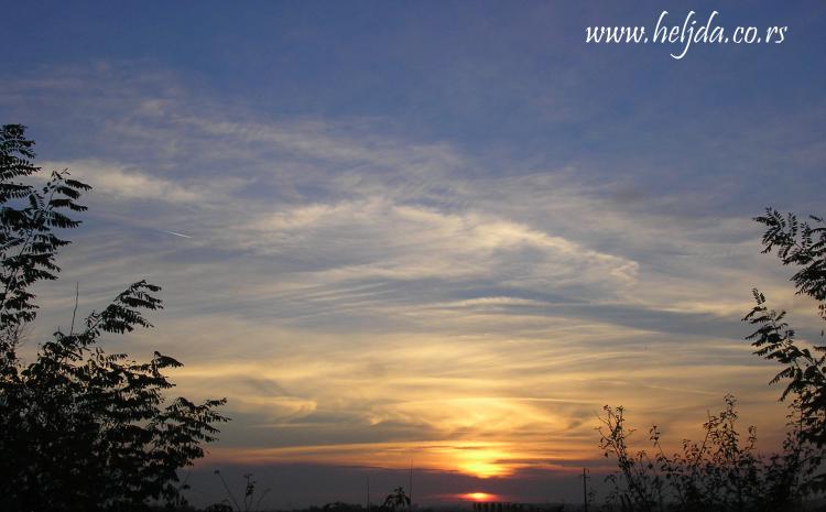 Zalazak uoči punog meseca 31.10.2012 sombor