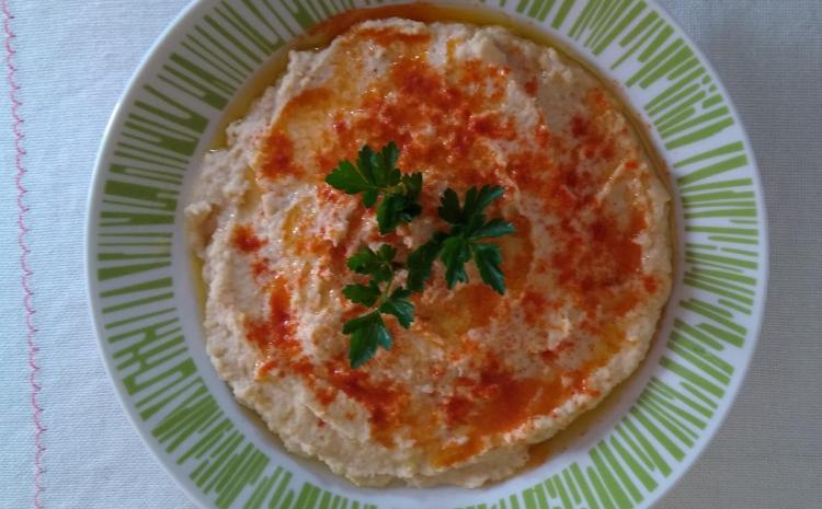 humus, pašteta od leblebije