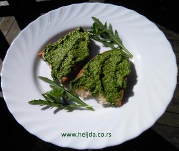 pesto od rukole i peršuna